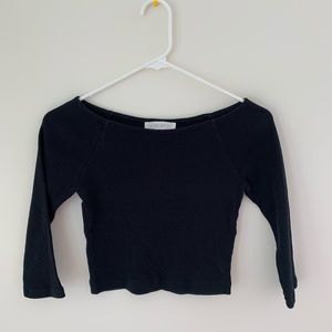 Black mid arm length croptop